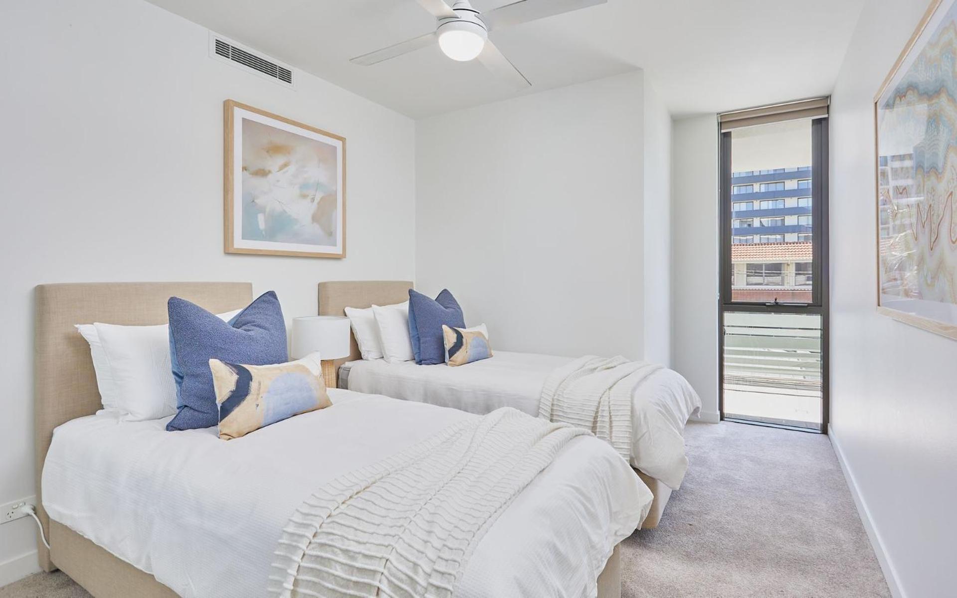 Apartment Village 305